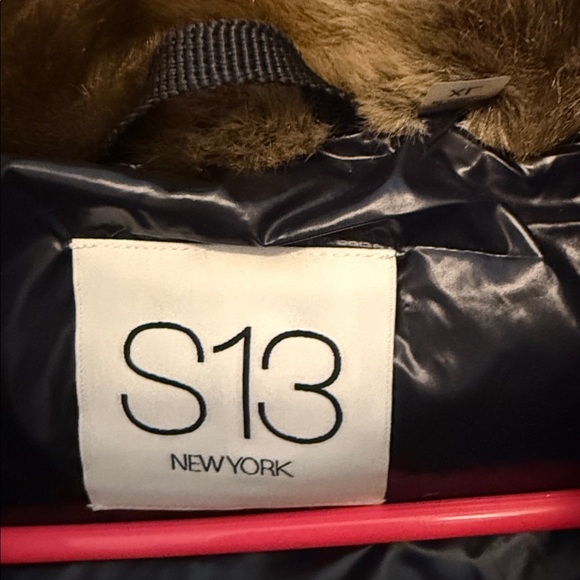 S13 NEW YORK ~ XL Chelsea High-Shine Faux-Fur-Trim Hooded Down Puffer Coat - Picture 6 of 12